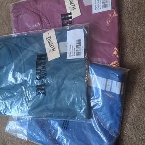 3 NEW Duluth No Yank Tank Small